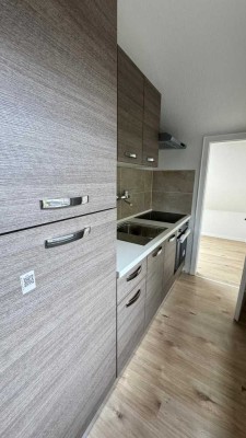 Möbeliertes DG-Apartment mit Nähe zum Unterbacher See