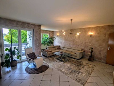 Moderne Maisonette-Wohnung großzügig, hell und familienfreundlich!
