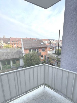 7361 - Gut geschnittene 2-Zimmerwohnung mit Balkon in Beiertheim!