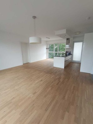 Moderne 5-Zimmer-Penthousewohnung mit großzügiger Dachterrasse