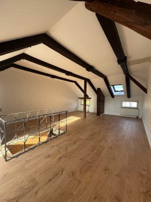 Lichtdurchflutete Maisonettewohnung nähe Hauptbahnhof und Aachen Innenstadt