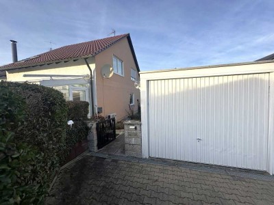 Bezugsfreie Doppelhaushälfte mit Wohlfühlfaktor in ruhiger Lage