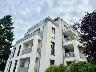 Exklusive 4-Zimmer-Penthouse-Wohnung mit lux. Innenausstattung und EBK