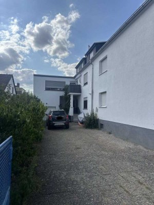 3-Familien-Haus mit Garage in Griesheim