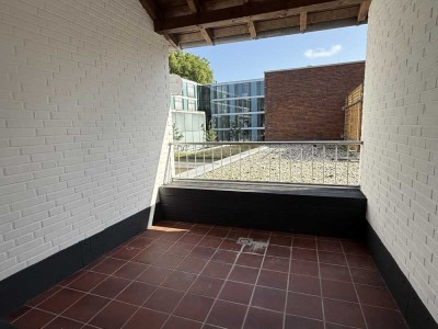 Erstbezug nach Sanierung, 2-Raum-Wohnung mit Loggia und großem Wohn-Eß-Bereich