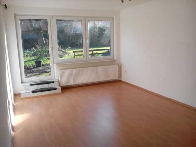 Gemütliche 1,5-Zimmer-ETW (Anbau) in 4-FH mit sonniger Terrasse auf Erbbaugrundstück (Wennigsen)