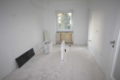 Erstbezug nach Modernisierung: 3-Zimmer-Wohnung mit Wohnküche und Loggia in Düsseldorf-Golzheim