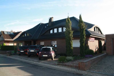 Renovierte  Nichtraucher-Doppelhaushälfte mit 2 Bädern