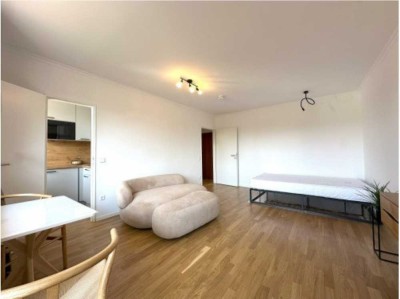 Erstbezug nach Sanierung mit Balkon und EBK: Exklusive 1-Zimmer-Wohnung mit geh. Innenausstattung