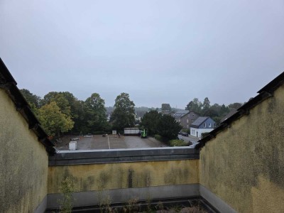 Sanierte 2 Zimmer Wohnung mit Balkon