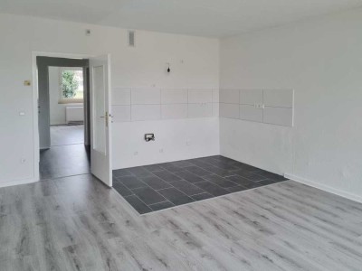 Für Sie frisch renoviert: 2-Zimmer-Wohnung im Grünen