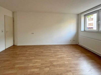 Stilvolles Wohnen in Stuttgart -neu renovierte 1-Zimmer Wohnung mit eigenem Eingang
