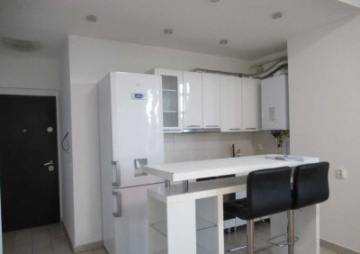 Geschmackvolle, gepflegte 1,5-Raum-Wohnung mit Balkon und EBK in Bad Reichenhall