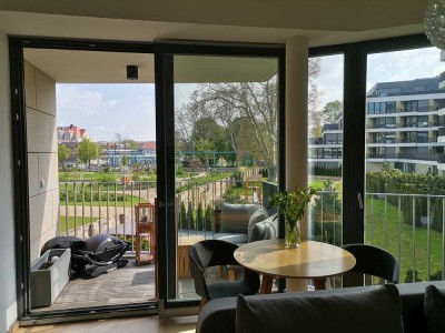 *Gehobene * Neuwertige Single-Apartment mit Loggia und EBK direkt am Dresdner Zwinger!