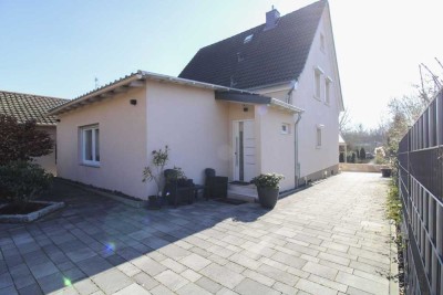 Modernes Einfamilienhaus mit Garage und Traumgarten – Naturnah Wohnen in Maintal!