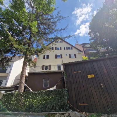 Haus mit Garten, Garage und viel Sonne