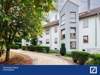 Traumhafte Dachgeschosswohnung in Roth – Modernes Design und großzügige Räume mit Garage und EBK !!!