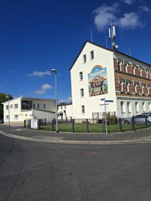 Erdgeschoß-Wohnung mit EBK   zu vermieten