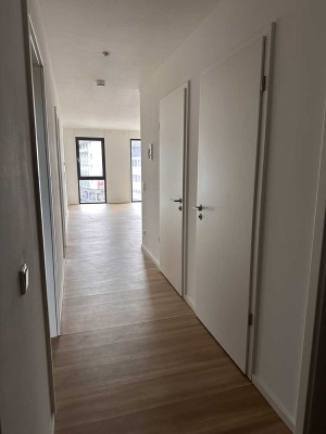 Moderne Neubauwohnung mit Balkon und Stellplatz in Mönchengladbach