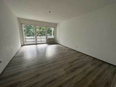 3 Zimmer Wohnung - mit Blick ins Grüne - Balkon - gepflegt