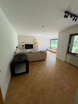 Attraktive 3,5-Zimmer-WHG mit Küche, Garten und Terrasse