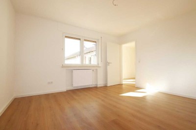 Moderne 2-Zimmer-Wohnung mit neuer Einbauküche & Balkon in ruhiger Lage von Mörfelden-Walldorf