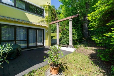 Eckreihenhaus mit Einfamilienhauscharakter in zentrumsnaher Aussichtsslage