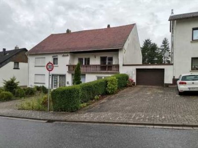 *** Großes 1-2 Familienhaus mit Garten ***