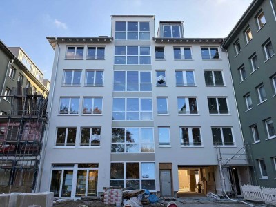 zentrale helle Neubauwohnung mit Balkon & Ankleidezimmer