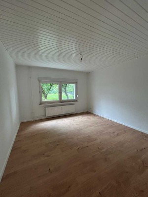 3-ZKB- Wohnung mit sehr großem Balkon in schöner Lage