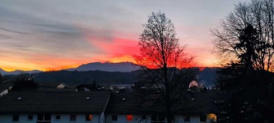 Stilvolle, teilmöblierte, vollständig renovierte 1,5-Zimmer-Wohnung mit Balkon in Bad Tölz
