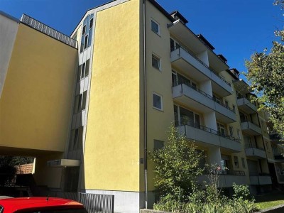 Erstbezug nach Sanierung!  1-Zimmer-Wohnung mit Balkon