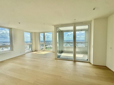 32. Stock! Modernes Wohnen hoch über der Skyline: Donauzentrum und U1 vor der Türe! PROVISIONSREI