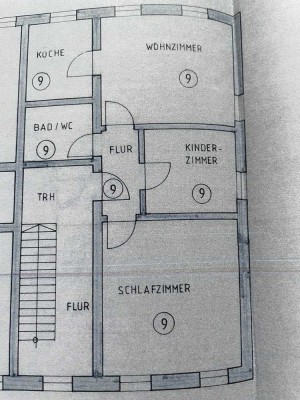Sanierte Wohnung mit drei Zimmern und Einbauküche in Traunstein