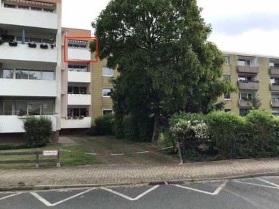 Sanierte Wohnung mit zwei Zimmern sowie Balkon und Einbauküche in Wolfenbüttel