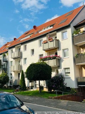 Nähe Vier Linden und Hohnsensee : Schöne 3 Zimmerwohnung mit Balkon und eigenem Garten