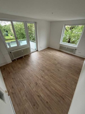 Stilvolle 3-Raum-Wohnung mit gehobener Ausstattung mit Balkon und Stellplatz in Salzgitter