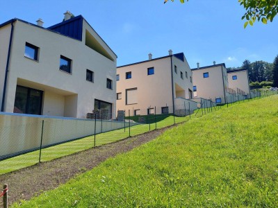 Belagsfertige Doppelhäuser inkl. 2 Garagenplätze in traumhafter Aussichtslage nähe Wien