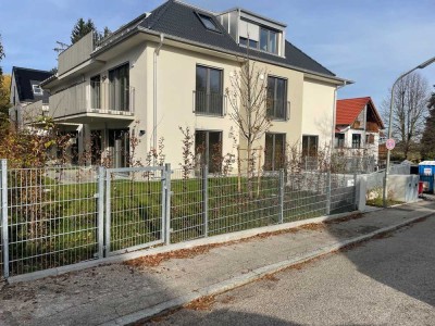 Moderne trifft Eleganz in Lochhausen***Schicke, hochwertige 3,5-Zimmer-Neubau-Gartenwohnung