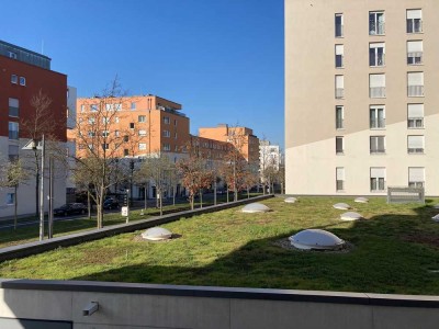 Neuwertige 4-Zimmer Möbliert Wohnung mit Balkon in Frankfurt-Bockenheim