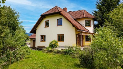 Sonniges Einfamilienhaus mit 7 Zimmern, Terrasse mit Laube &amp; Doppelgarage mitten im Grünen in St. Lorenzen im Mürztal