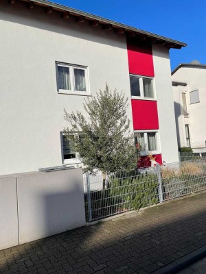 Ansprechende 3-Zimmer-Dachgeschosswohnung mit gehobener Innenausstattung mit Balkon in Schifferstadt