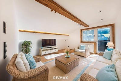 Design trifft Geborgenheit – Exklusiv sanierte Dachgeschosswohnung