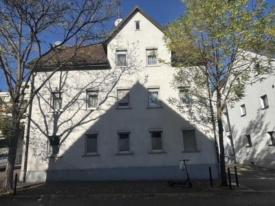 3-Familienhaus mit Doppelhaushälfte und Gewerbeimmobile im Zentrum Waiblingens