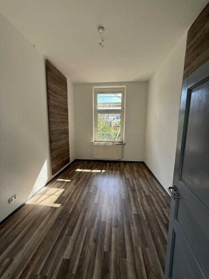 Renovierte 2 Zimmer Altbau-Wohnung Nähe FH