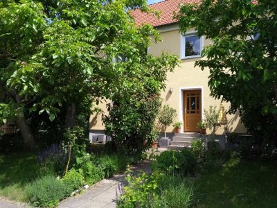 Ansprechendes 5,5-Zimmer-Einfamilienhaus mit EBK in Neunkirchen am Brand
