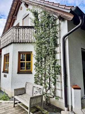 Refugium und Familiensitz. Ein Ort mit Seele. Bei Augsburg.