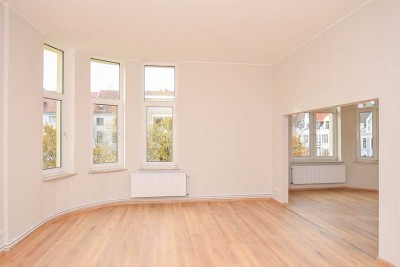 Moderne Etagenwohnung in einer denkmalgeschützten, stilvollen Gründerzeitvilla.
