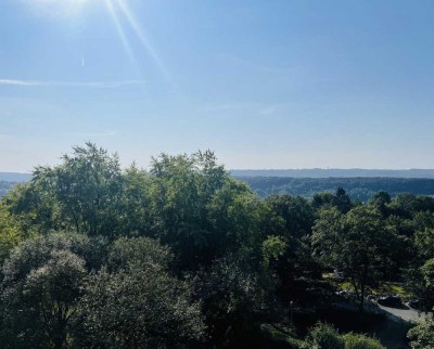 Helle 3-Zimmer-Wohnung mit großem Balkon in ruhiger Lage