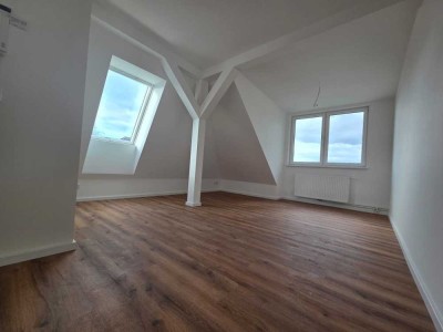 Neu sanierte 2-Zi.-Wohnung in ruhiger & grüner Lage